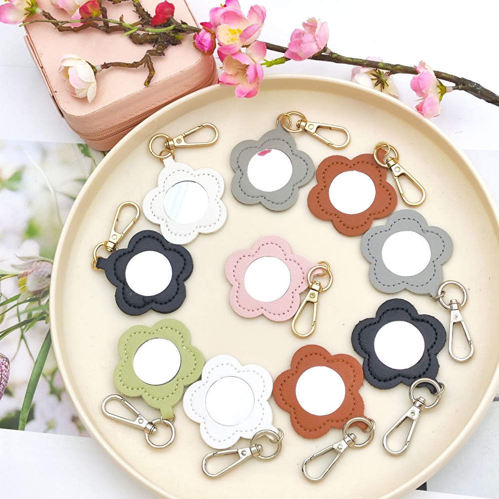 Car Accessories Mirror Hanging - Bloemblaadjesvormige spiegel tas sleutelhanger hanger autosleutelring