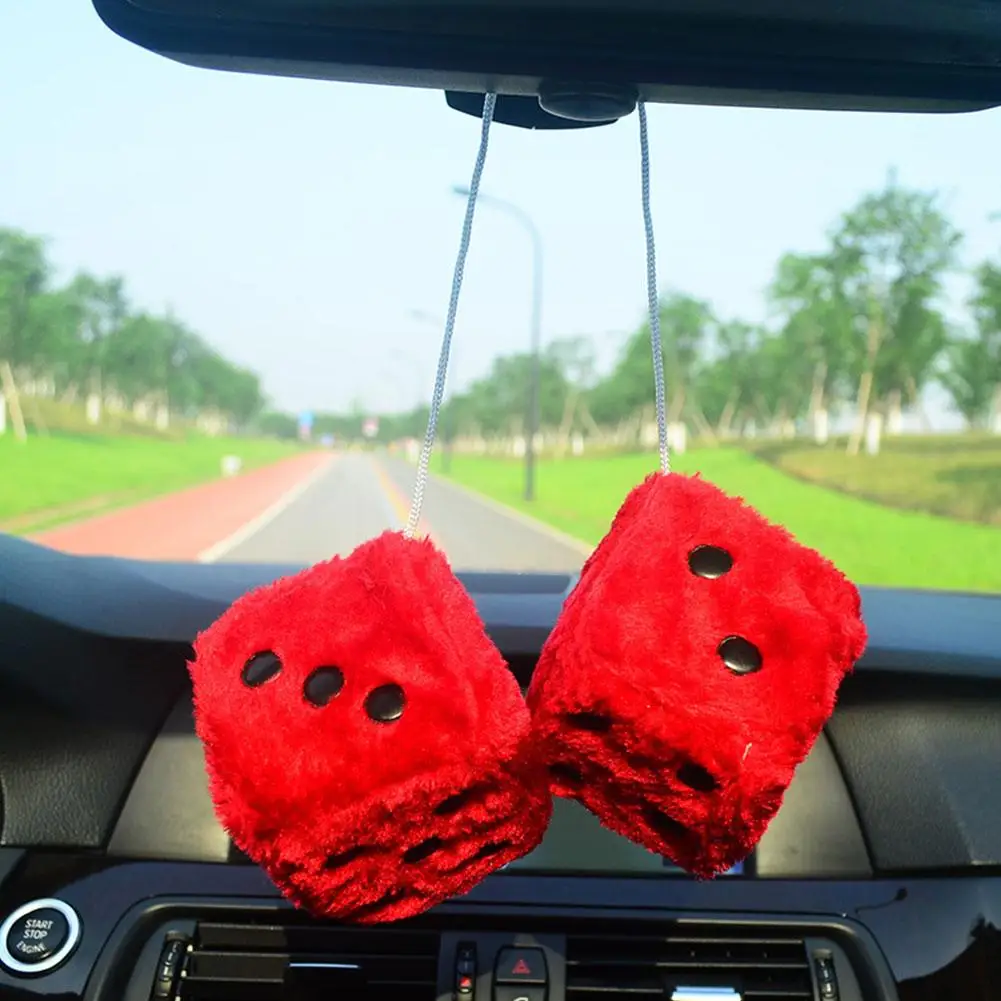 7,5 cm zachte fuzzy dobbelsten - Car Accessories Mirror Hanging recensie en prijs